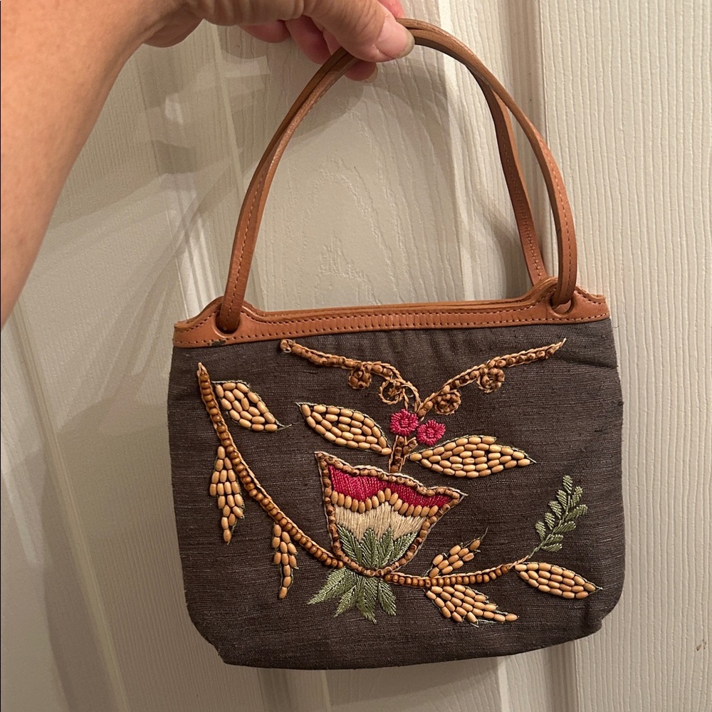 Tommy Bahama Embroidered Woven Tapestry W/Bead Detailing Brown Satchel Handbag